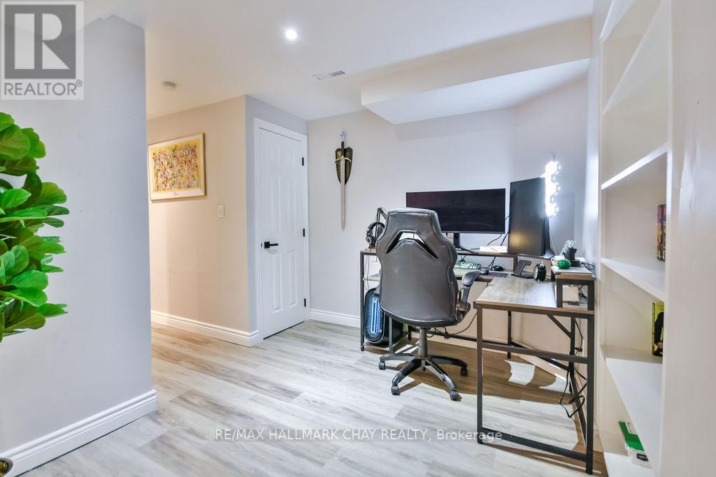6 James Street, Barrie, Ontario  L4N 6M4 - Photo 23 - S12382508
