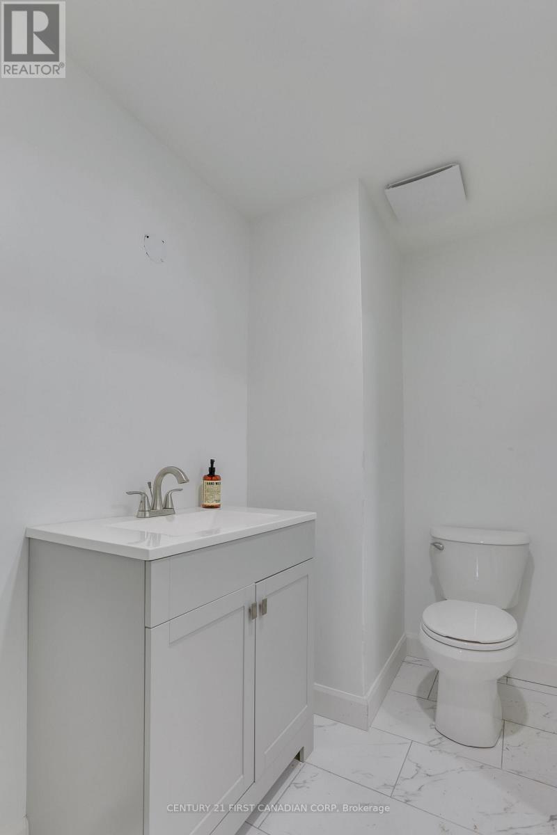 207 Cairn Street, London South, Ontario  N5Z 3W6 - Photo 14 - X12382579