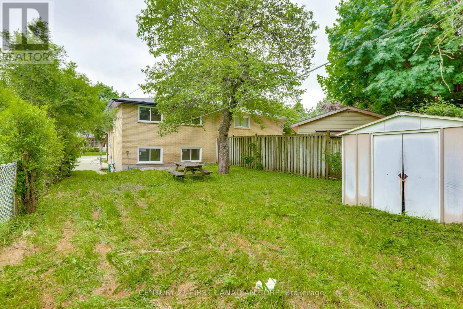 207 Cairn Street, London South, Ontario  N5Z 3W6 - Photo 16 - X12382579