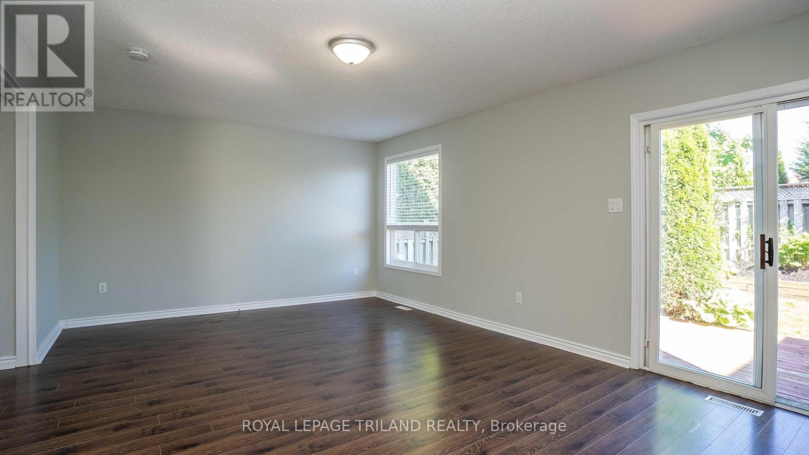 223 Simpson Crescent, London East, Ontario  N5V 5E1 - Photo 15 - X12382586