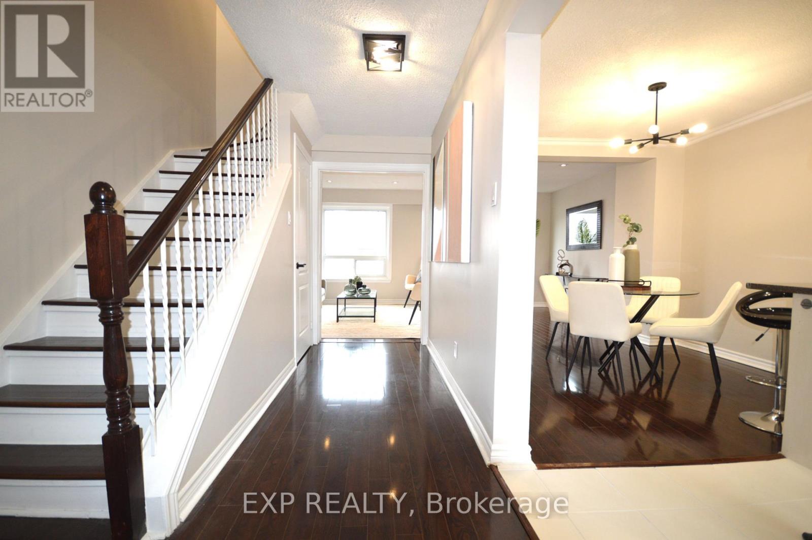 10 - 18 Moregate Crescent, Brampton, Ontario  L6S 3K9 - Photo 2 - W12382563