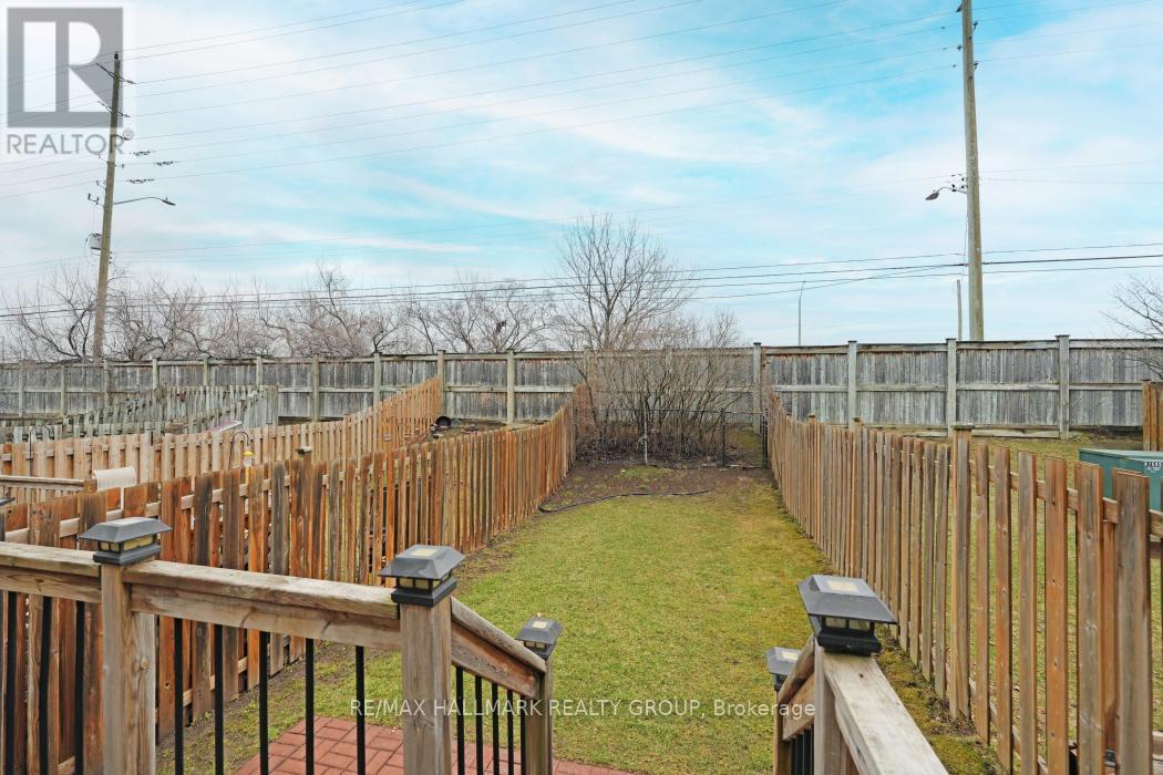 97 Forestglade Crescent, Ottawa, Ontario  K1G 6A6 - Photo 28 - X12382600
