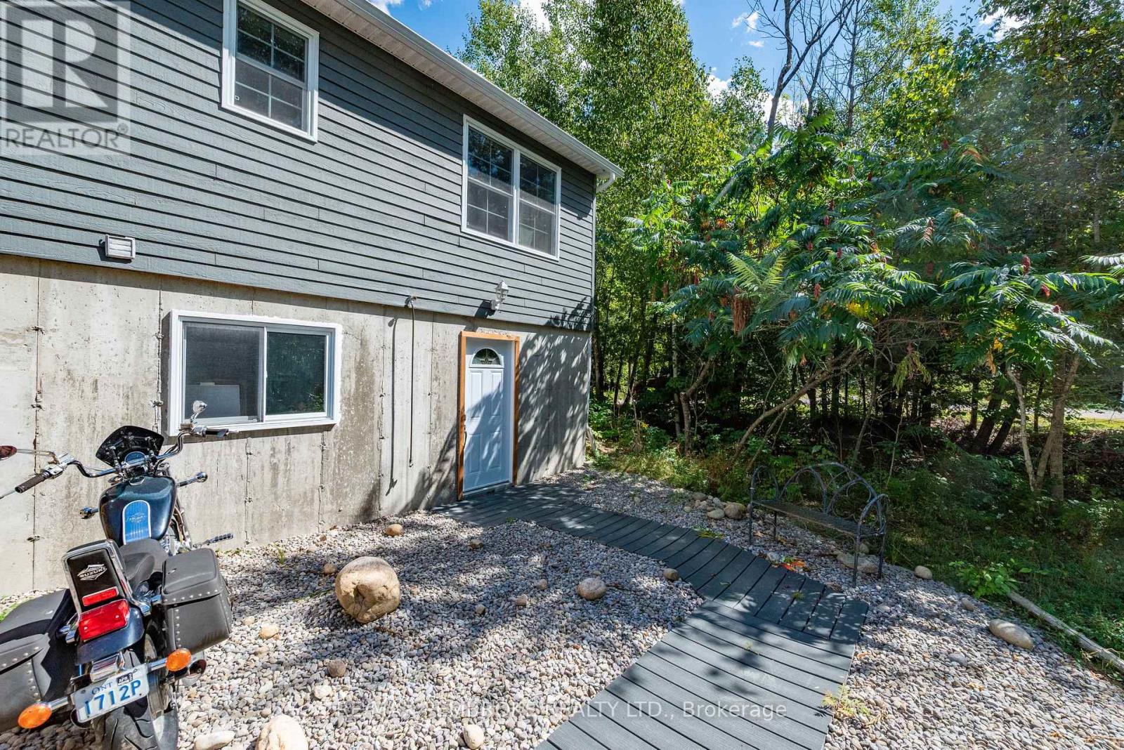 625 Forest Park Road, Laurentian Valley, Ontario  K8A 6W2 - Photo 37 - X12382584