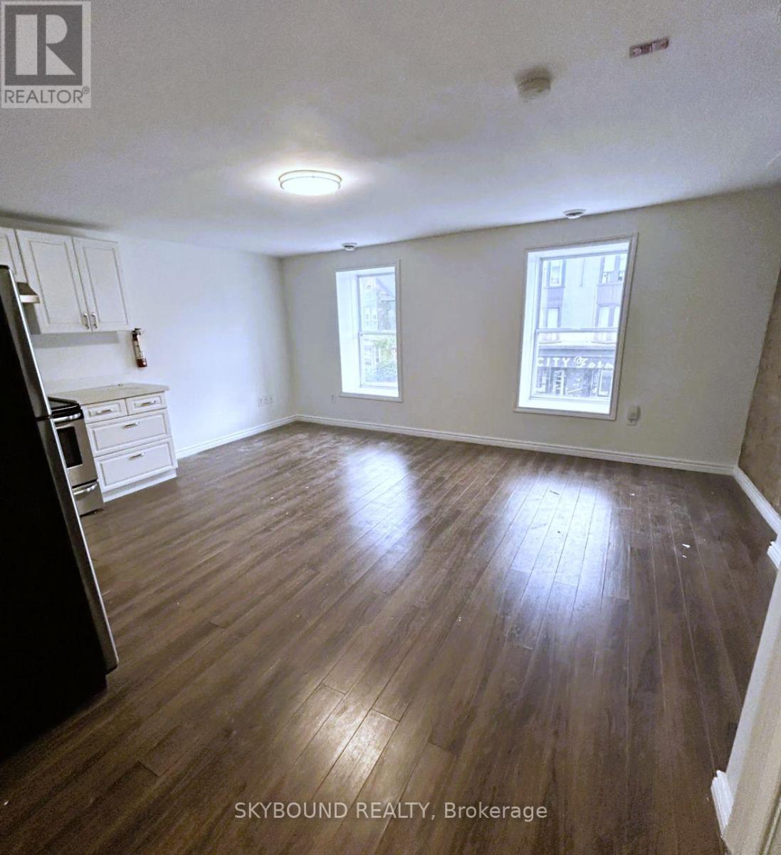 470 King Street W, Hamilton, Ontario  L8P 1B7 - Photo 9 - X12382571