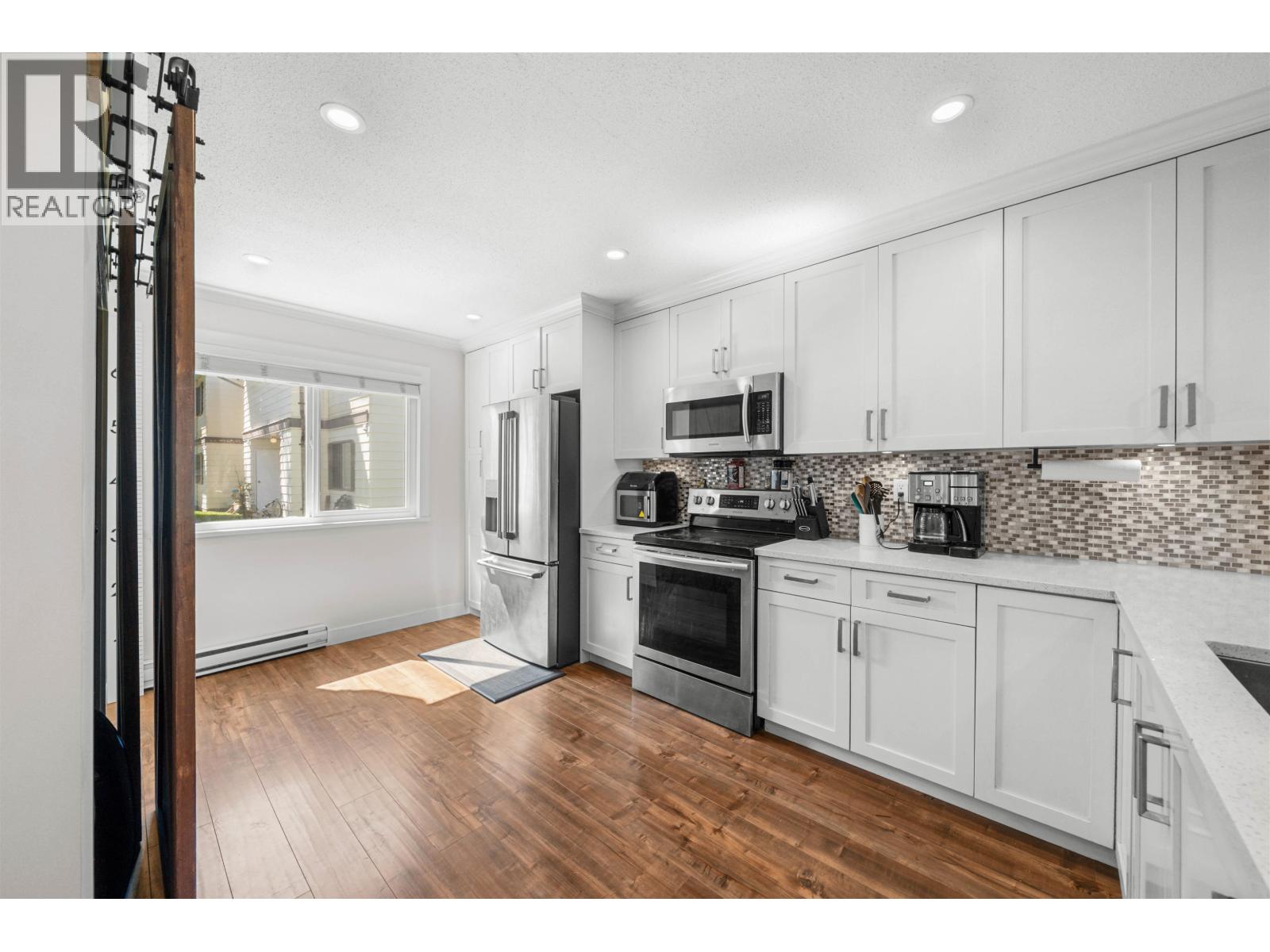 42 4800 Trimaran Drive, Richmond, British Columbia  V7E 4Y7 - Photo 3 - R3043932