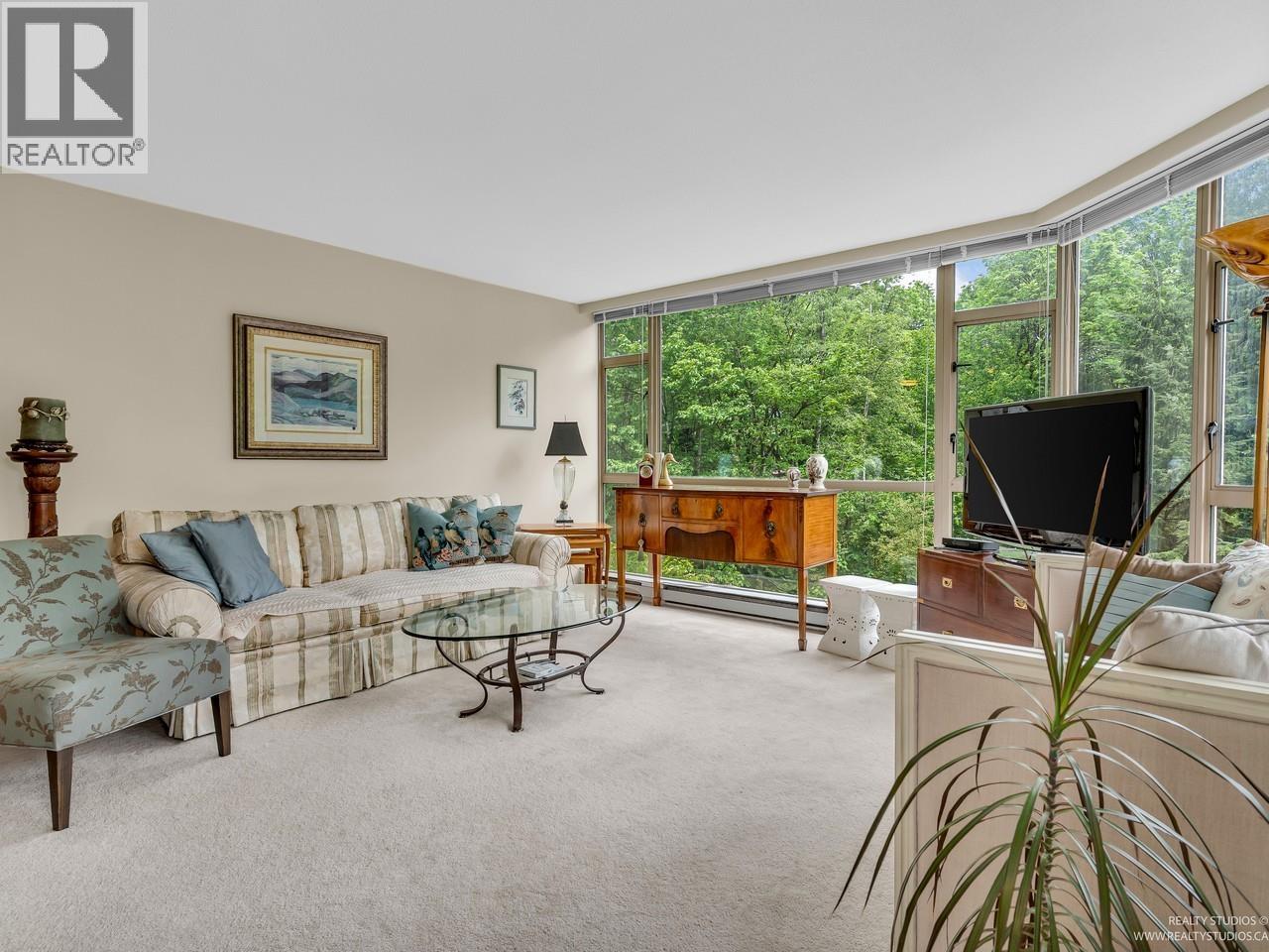 413 1327 E Keith Road, North Vancouver, British Columbia  V7J 1J3 - Photo 3 - R3043920