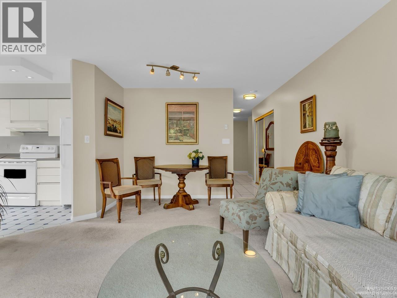 413 1327 E Keith Road, North Vancouver, British Columbia  V7J 1J3 - Photo 4 - R3043920