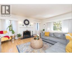 3074 Colquitz Ave Gorge, Saanich, Ca