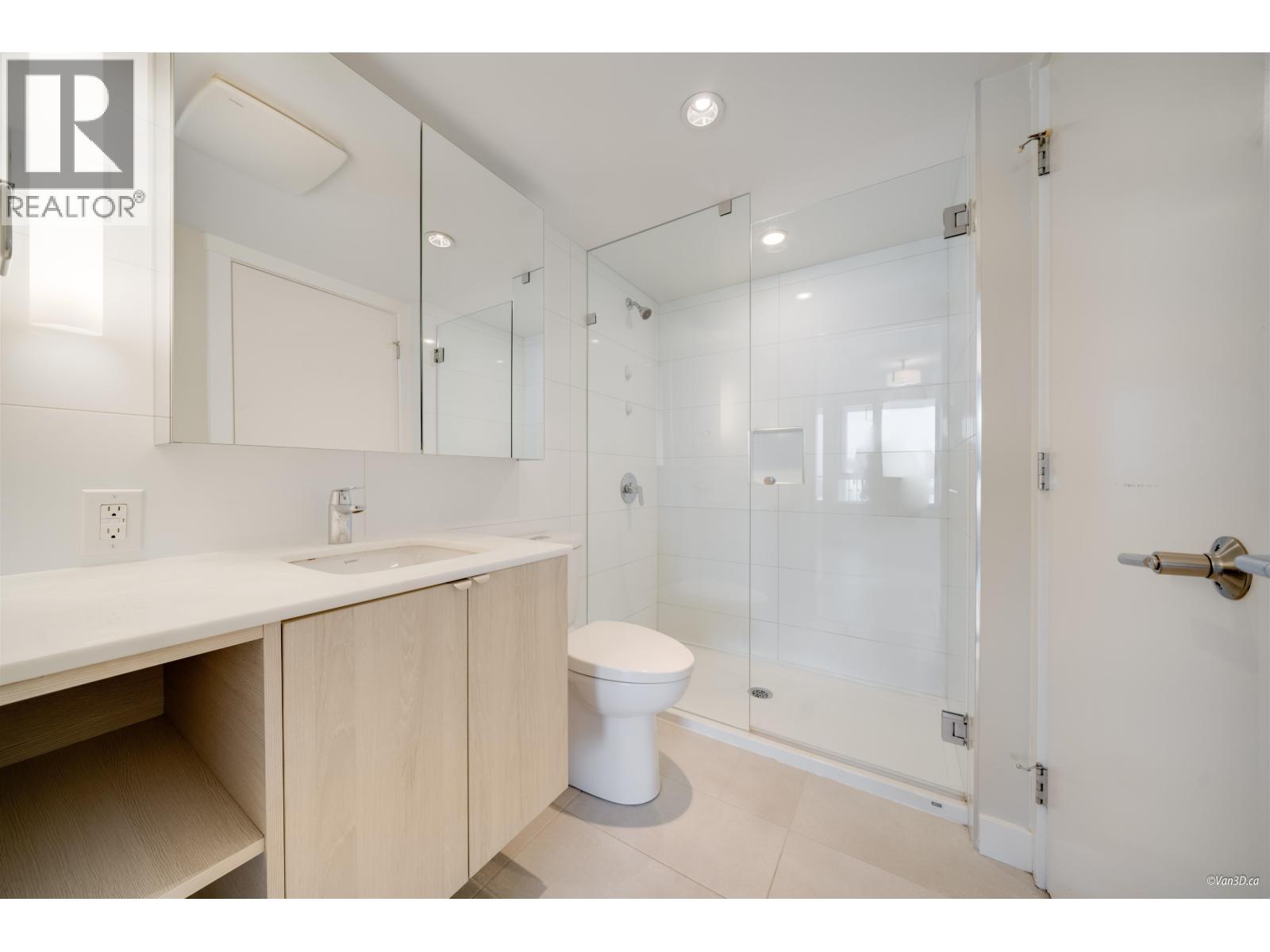 2202 602 Como Lake Avenue, Coquitlam, British Columbia  V3J 0G2 - Photo 12 - R3042291
