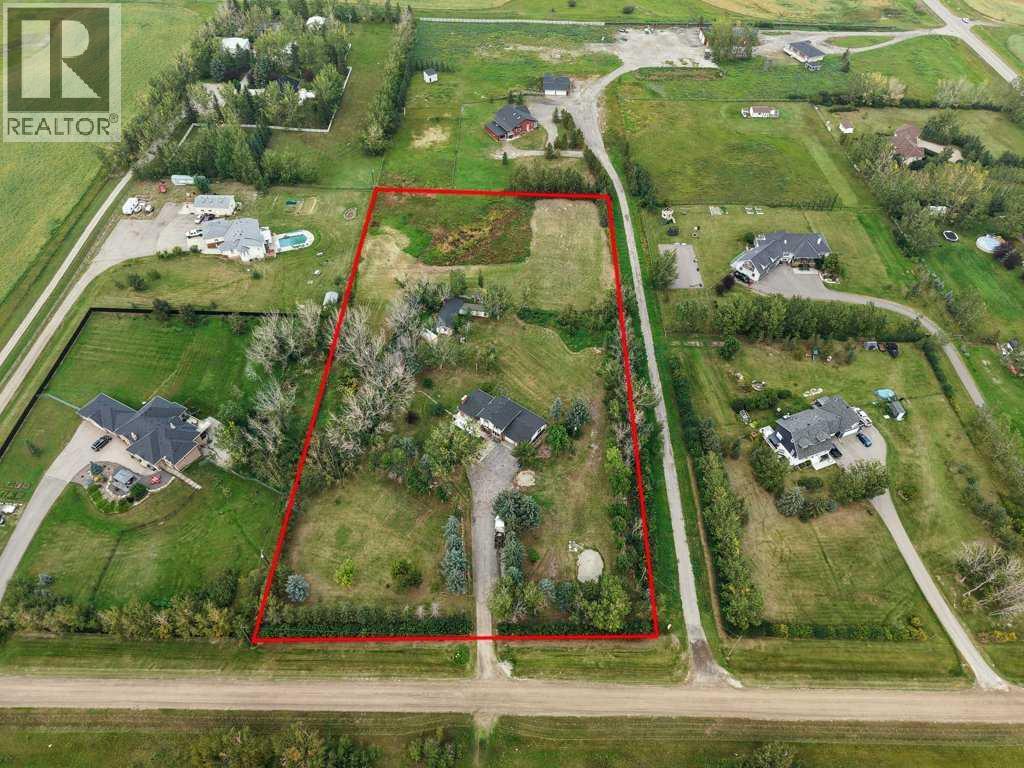 40 Pleasant Range Place, Rural Rocky View County, Alberta  T2H 1Y4 - Photo 3 - A2254174