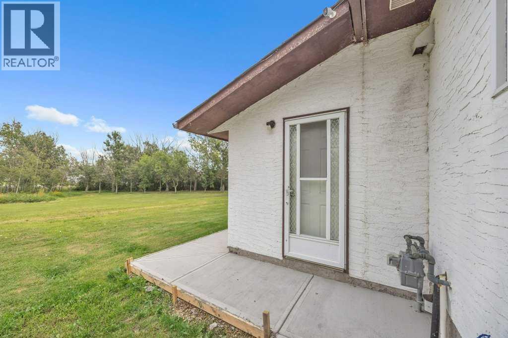 40 Pleasant Range Place, Rural Rocky View County, Alberta  T2H 1Y4 - Photo 39 - A2254174
