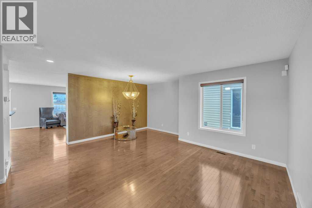 283 Taralake Landing Ne, Calgary, Alberta  T3J 0E9 - Photo 11 - A2252865