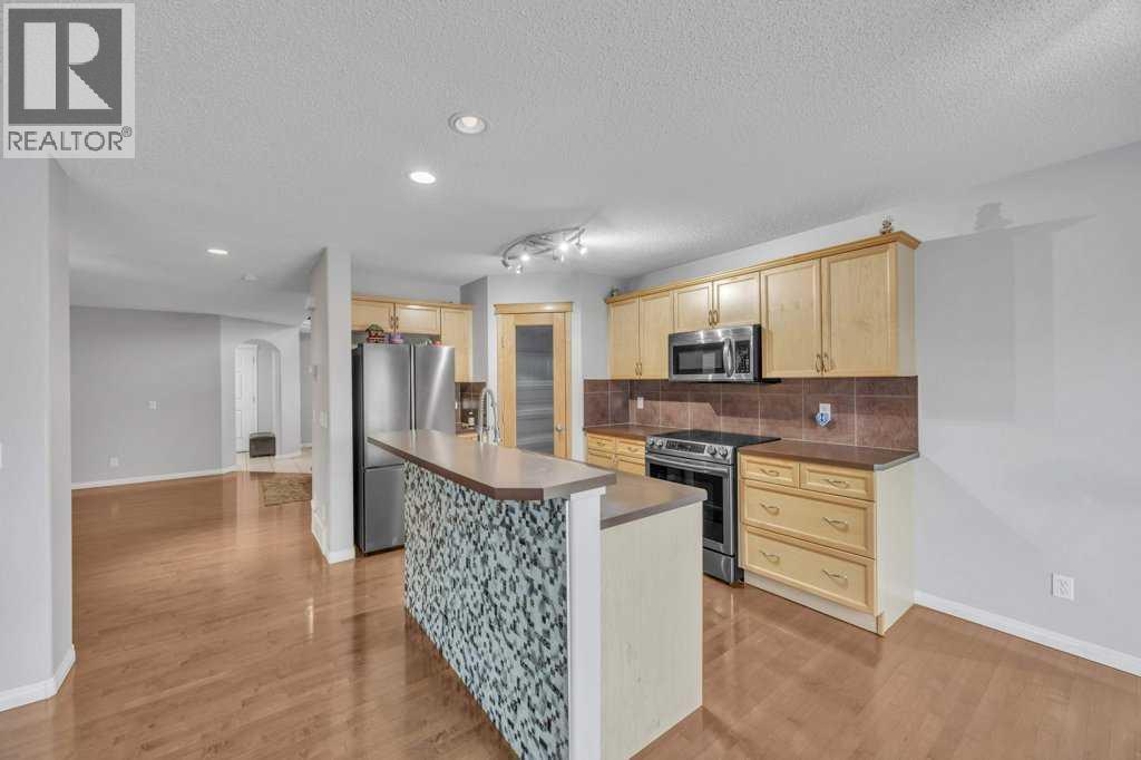 283 Taralake Landing Ne, Calgary, Alberta  T3J 0E9 - Photo 7 - A2252865
