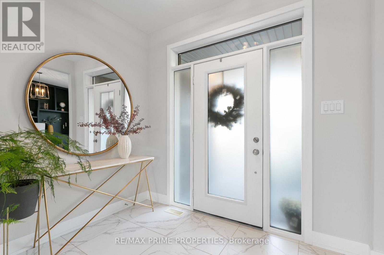 Property at 148 AUBRAIS CRESCENT image 3