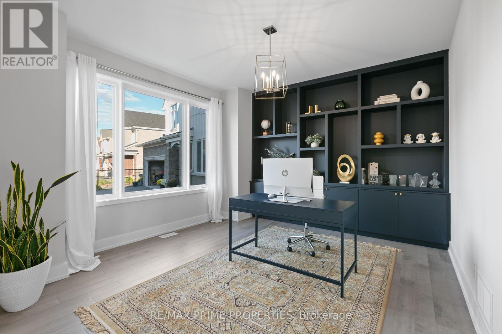 Property at 148 AUBRAIS CRESCENT image 5