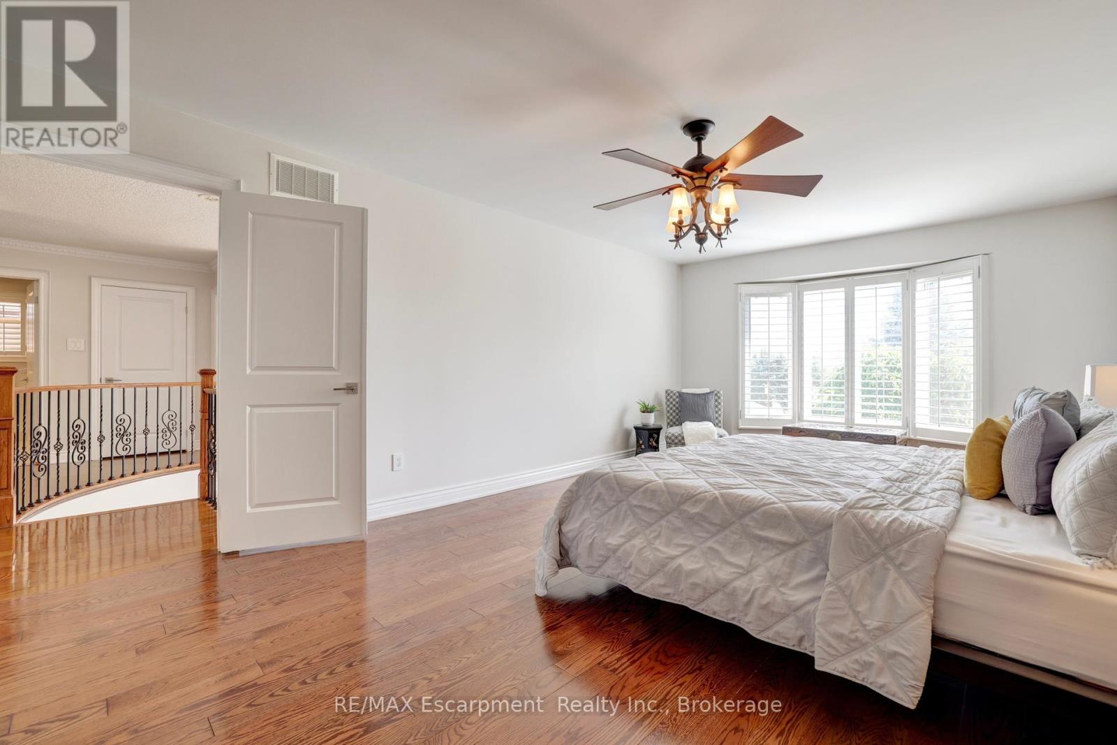 1658 Heritage Way, Oakville, Ontario  L6M 2Z9 - Photo 26 - W12382653