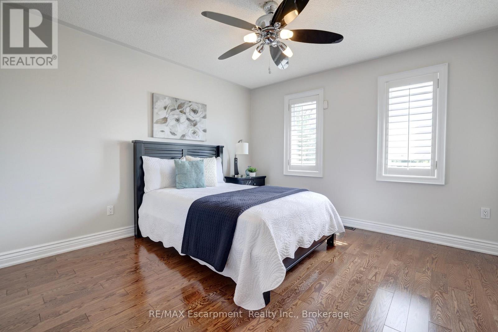 1658 Heritage Way, Oakville, Ontario  L6M 2Z9 - Photo 30 - W12382653