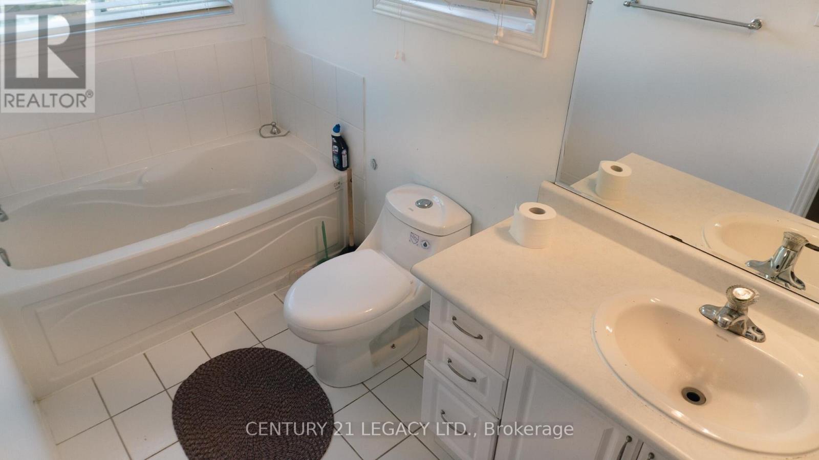 25 Revelstoke Place, Brampton, Ontario  L6R 3G3 - Photo 18 - W12382611