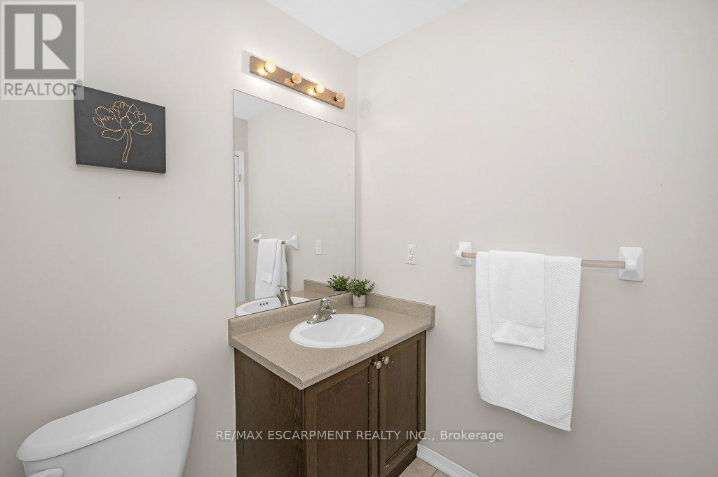 2152 Fiddlers Way, Oakville, Ontario  L6M 0M5 - Photo 23 - W12382612