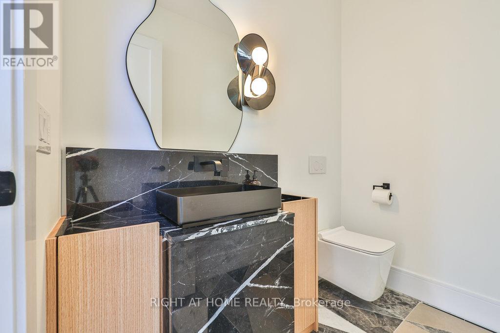 920 Calder Road, Mississauga, Ontario  L5J 2N7 - Photo 21 - W12382615