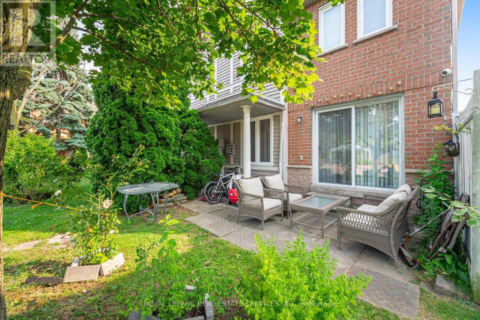 30 - 833 Scollard Court, Mississauga, Ontario  L5V 2B4 - Photo 35 - W12382622