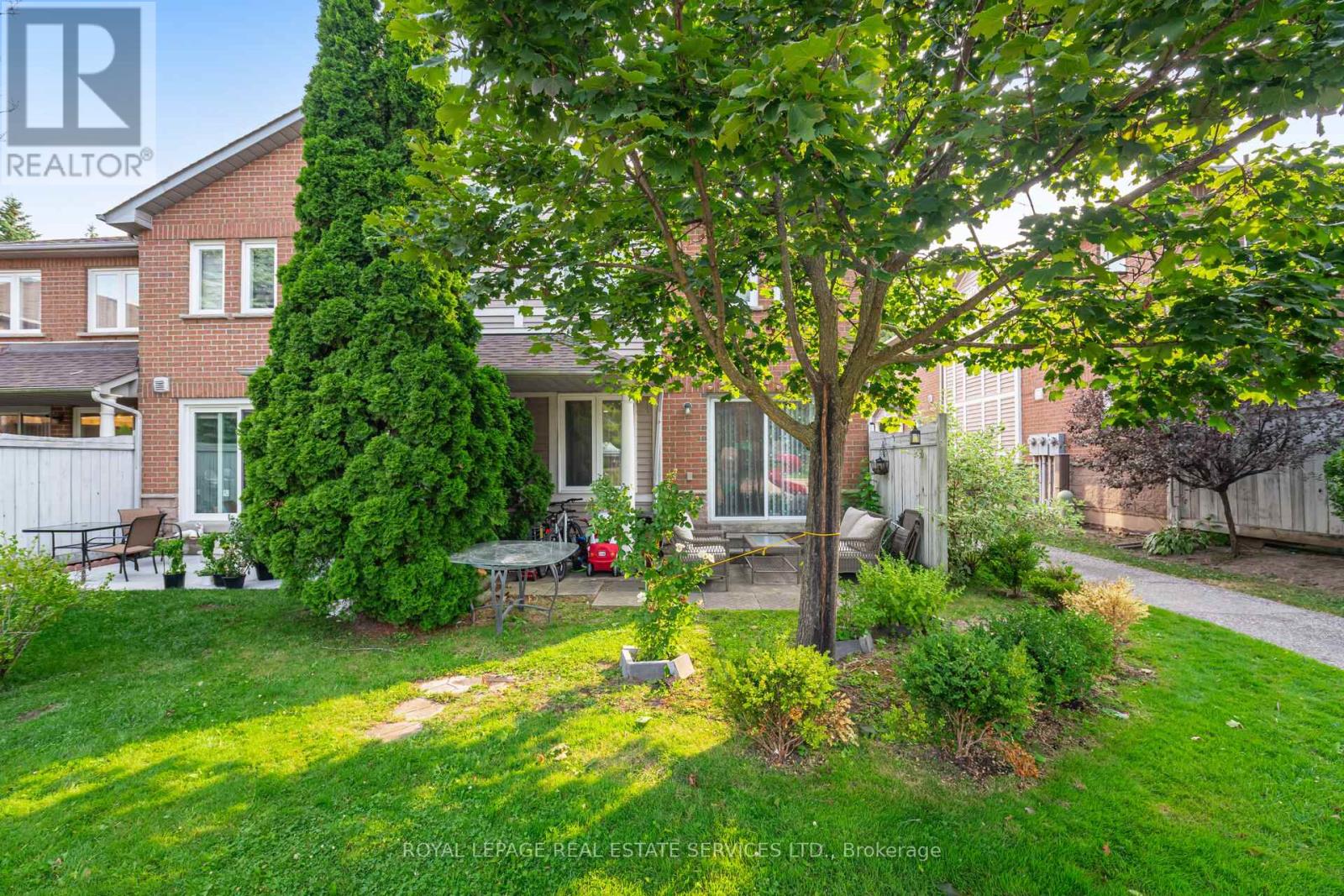 30 - 833 Scollard Court, Mississauga, Ontario  L5V 2B4 - Photo 36 - W12382622