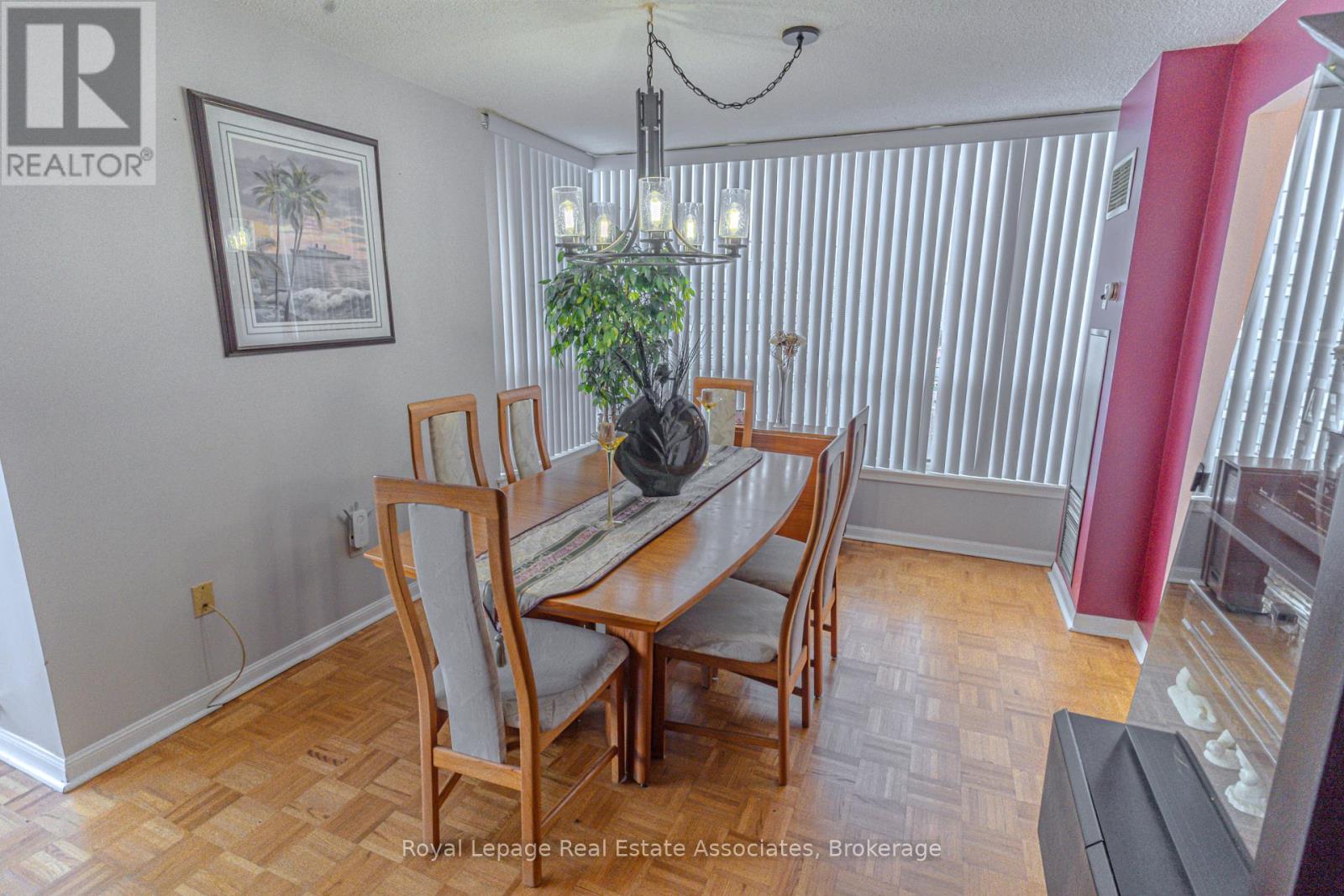 1112 - 12 Laurelcrest Street, Brampton, Ontario  L6S 5Y4 - Photo 3 - W12382630