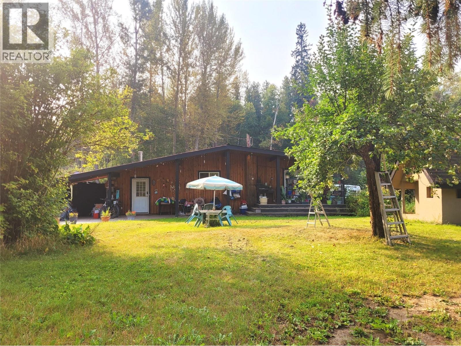 536 Swanson Road, Clearwater, British Columbia  V0E 1N1 - Photo 17 - 10361836