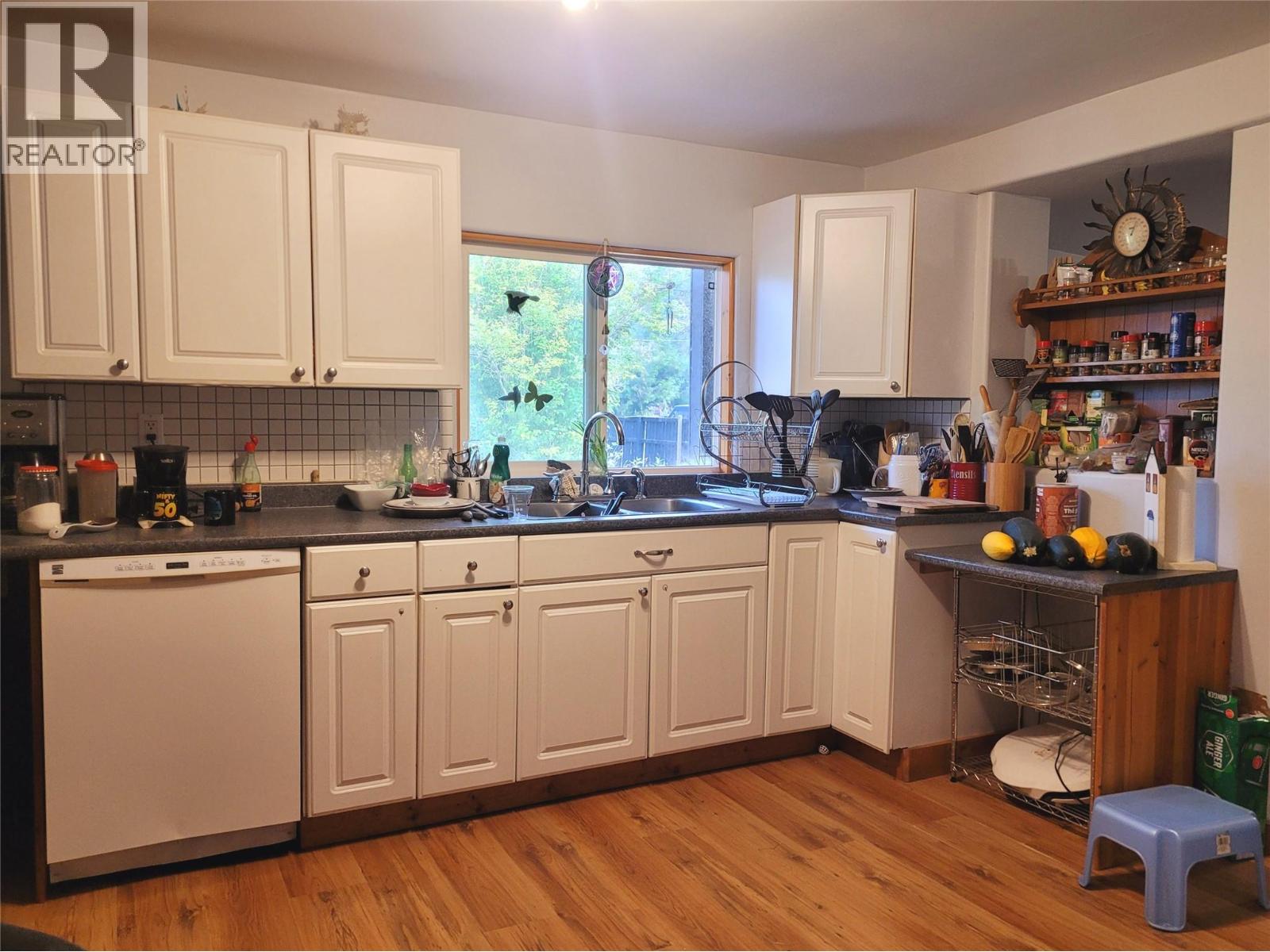 536 Swanson Road, Clearwater, British Columbia  V0E 1N1 - Photo 5 - 10361836