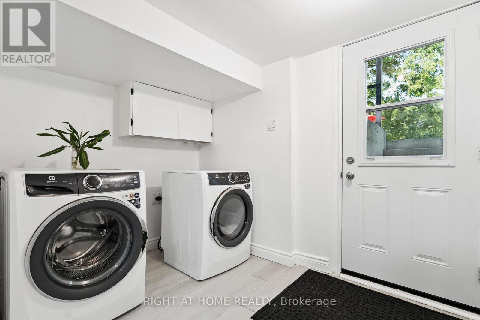 105 Glenridge Avenue, St. Catharines, Ontario  L2R 4X5 - Photo 39 - X12382631