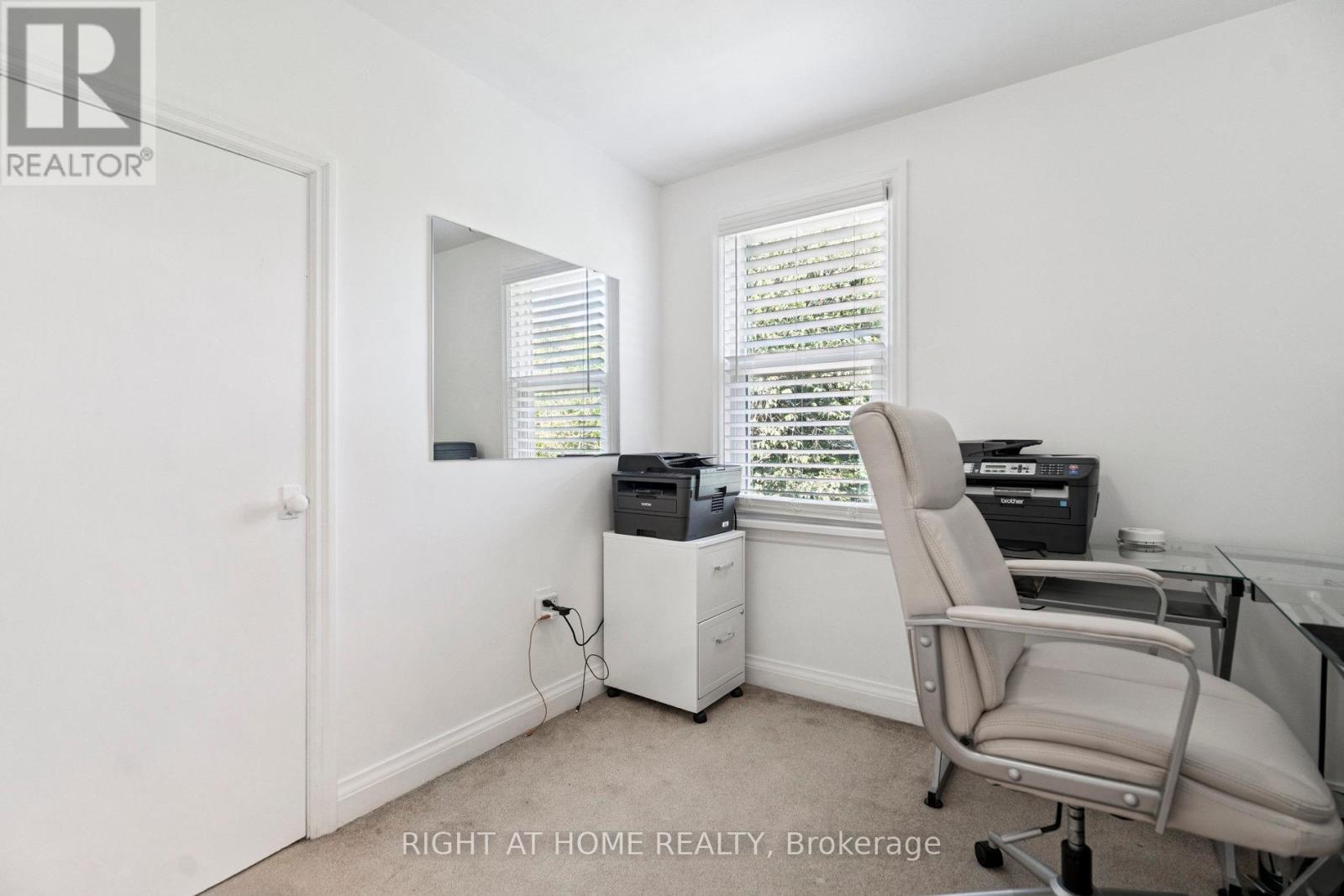 105 Glenridge Avenue, St. Catharines, Ontario  L2R 4X5 - Photo 46 - X12382631