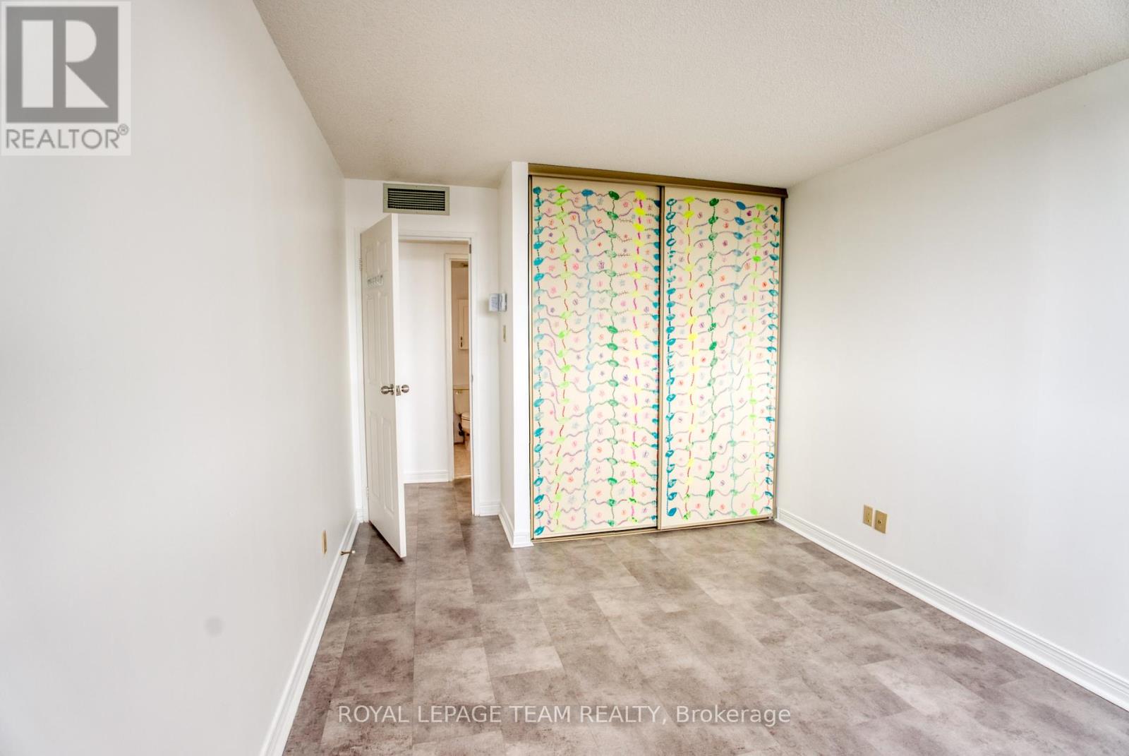 1116 - 100 Grant Carman Drive, Ottawa, Ontario  K2E 8B8 - Photo 21 - X12382665