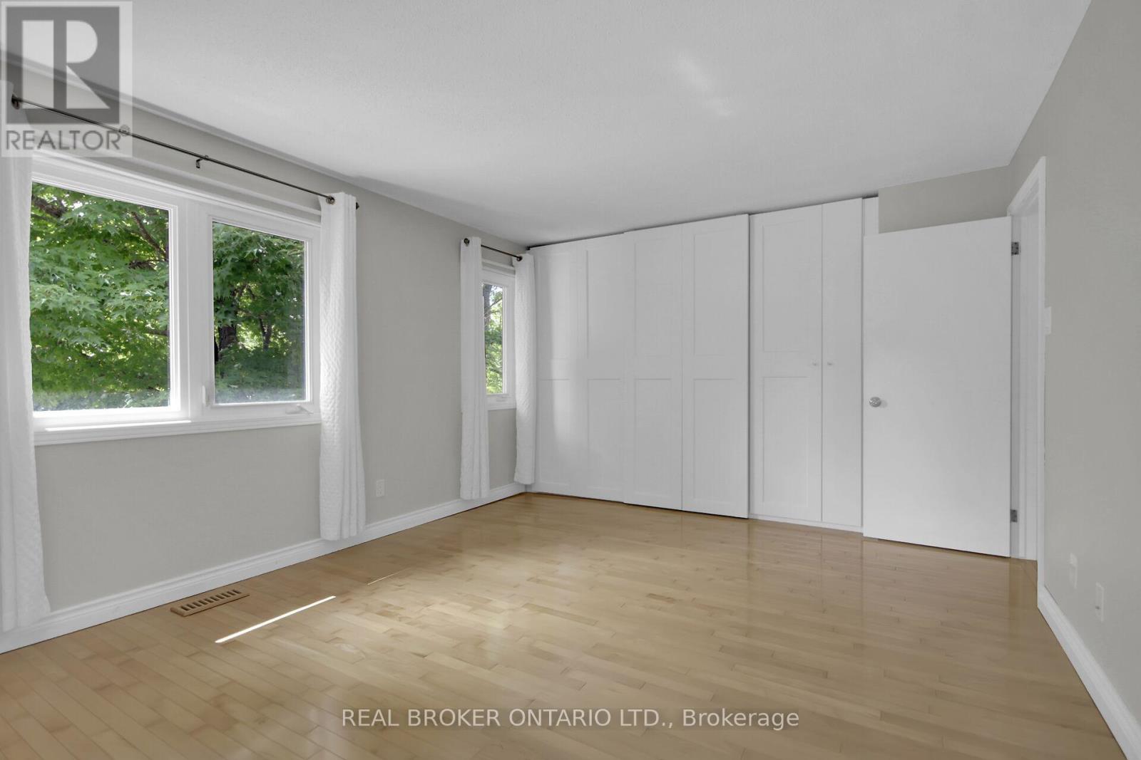 130 Chimo Drive, Ottawa, Ontario  K2L 2H6 - Photo 20 - X12382684