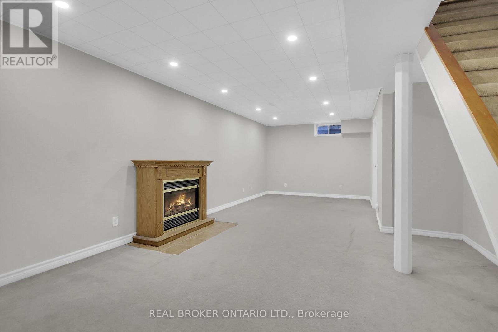 130 Chimo Drive, Ottawa, Ontario  K2L 2H6 - Photo 27 - X12382684