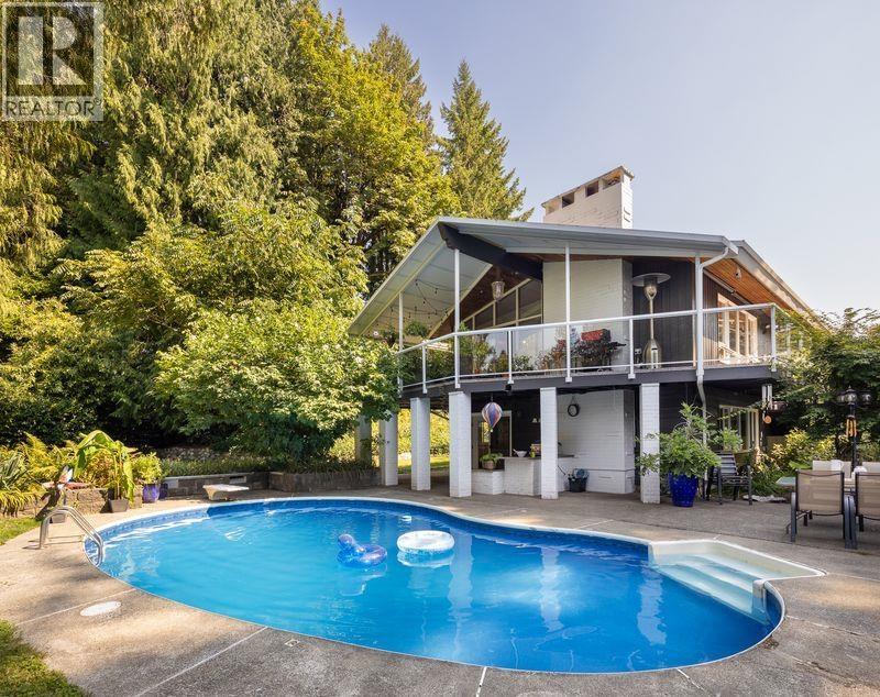 1613 Lincoln Avenue, Port Coquitlam, British Columbia  V3B 2J5 - Photo 1 - R3043997