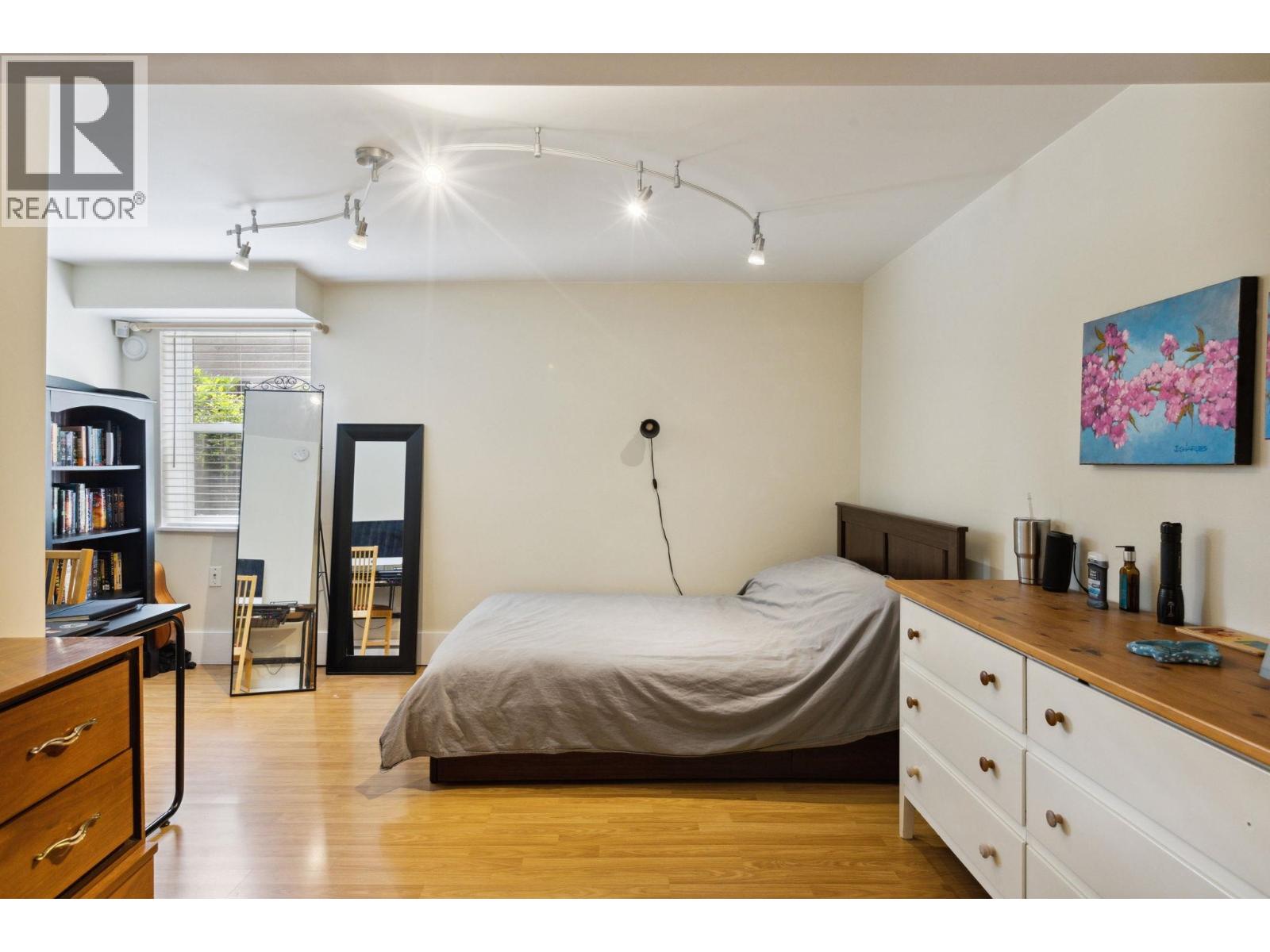 349 E 24th Street, North Vancouver, British Columbia  V7L 3E9 - Photo 26 - R3044014