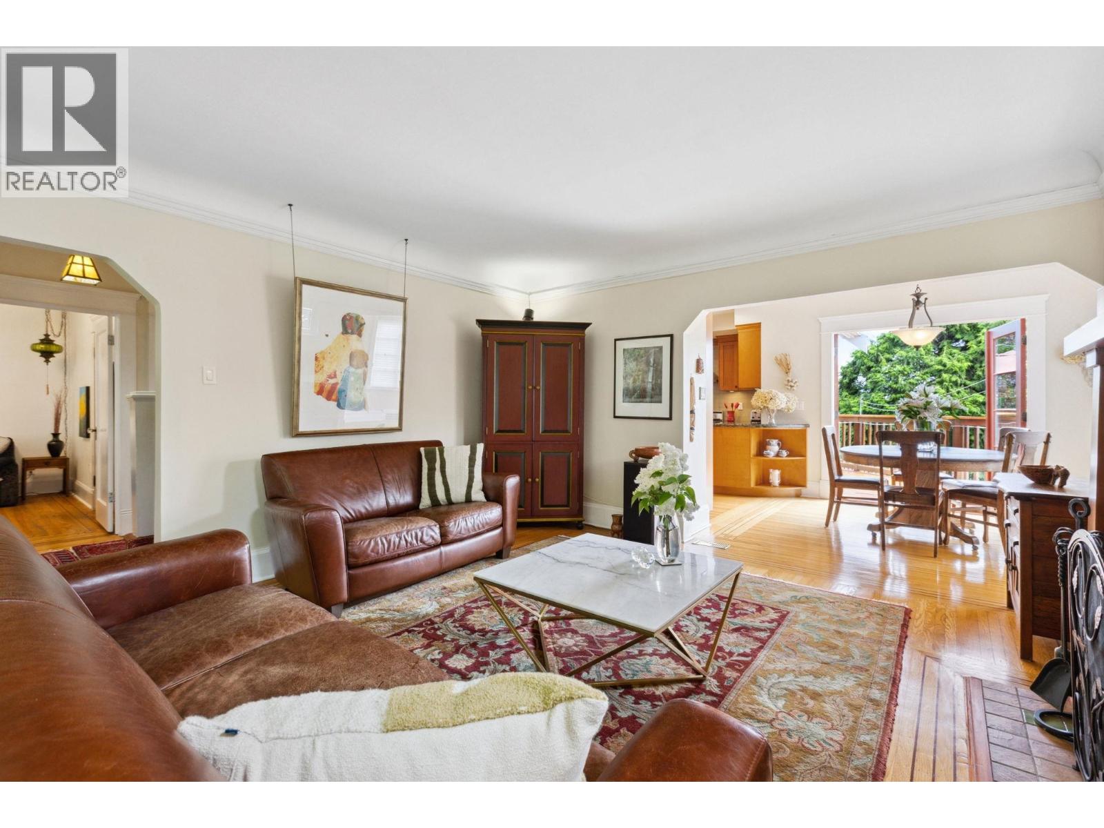 349 E 24th Street, North Vancouver, British Columbia  V7L 3E9 - Photo 6 - R3044014