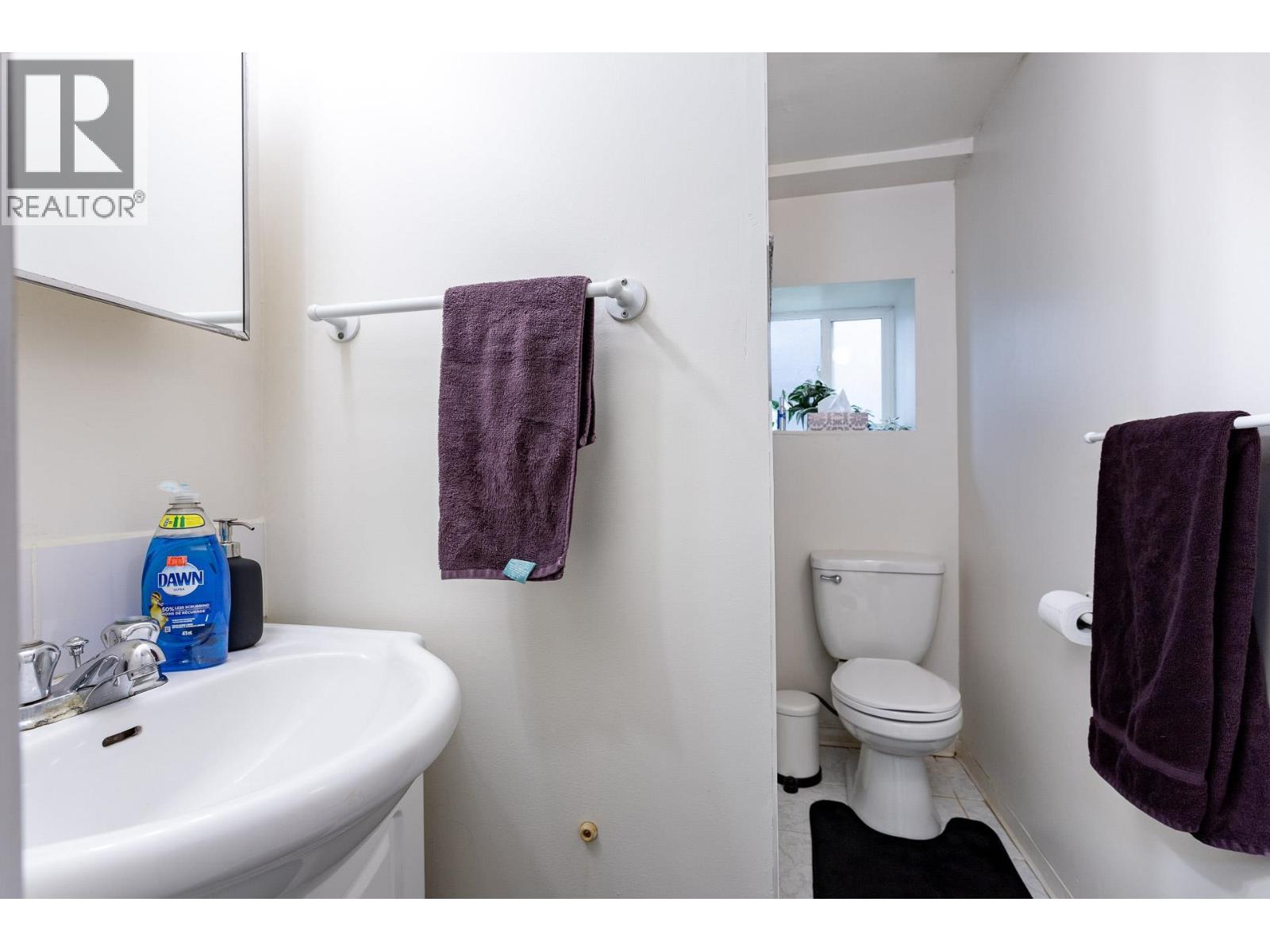 2206 Musqueamview Street, Vancouver, British Columbia  V6K 4G9 - Photo 28 - R3042634