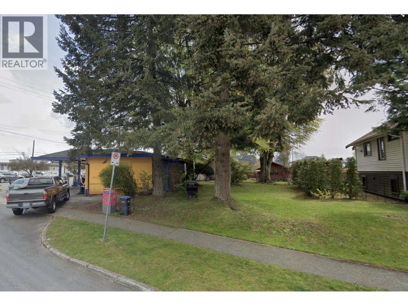 916 Eighth Street, New Westminster, British Columbia  V3M 3T2 - Photo 4 - R3042795