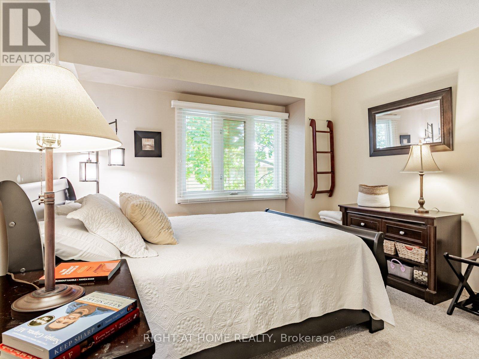 115 - 2275 Credit Valley Road, Mississauga (Central Erin Mills), Ontario  L5M 4N5 - Photo 14 - W12339927