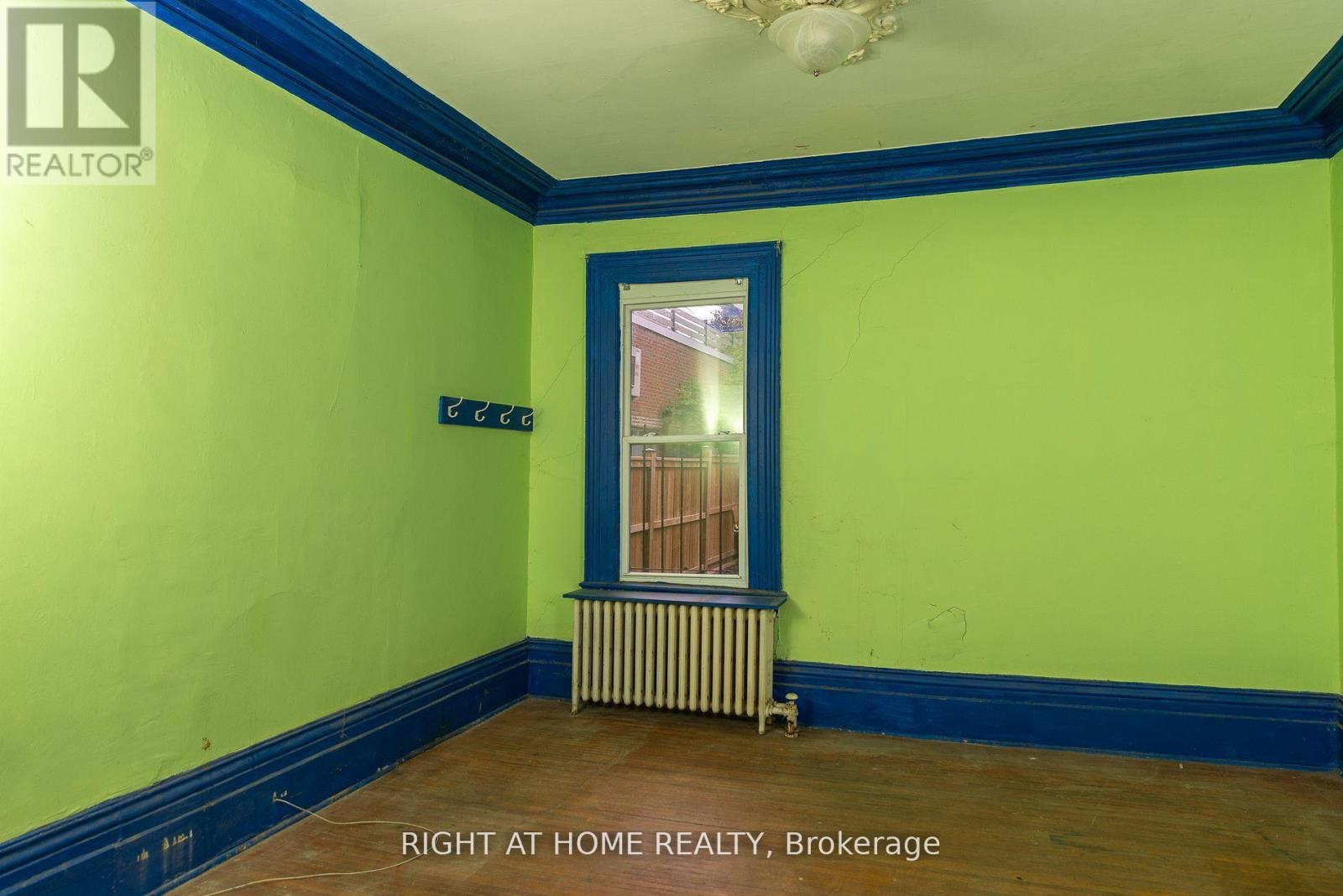 28 D'arcy Street, Toronto, Ontario  M5T 1J7 - Photo 15 - C12382663
