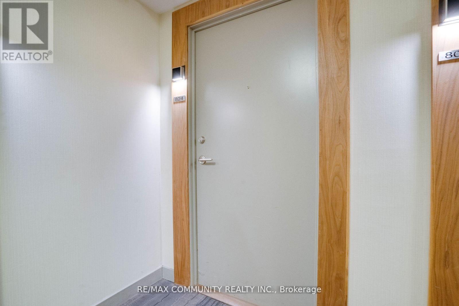 824 - 295 Adelaide Street W, Toronto, Ontario  M5V 1P7 - Photo 3 - C12382674