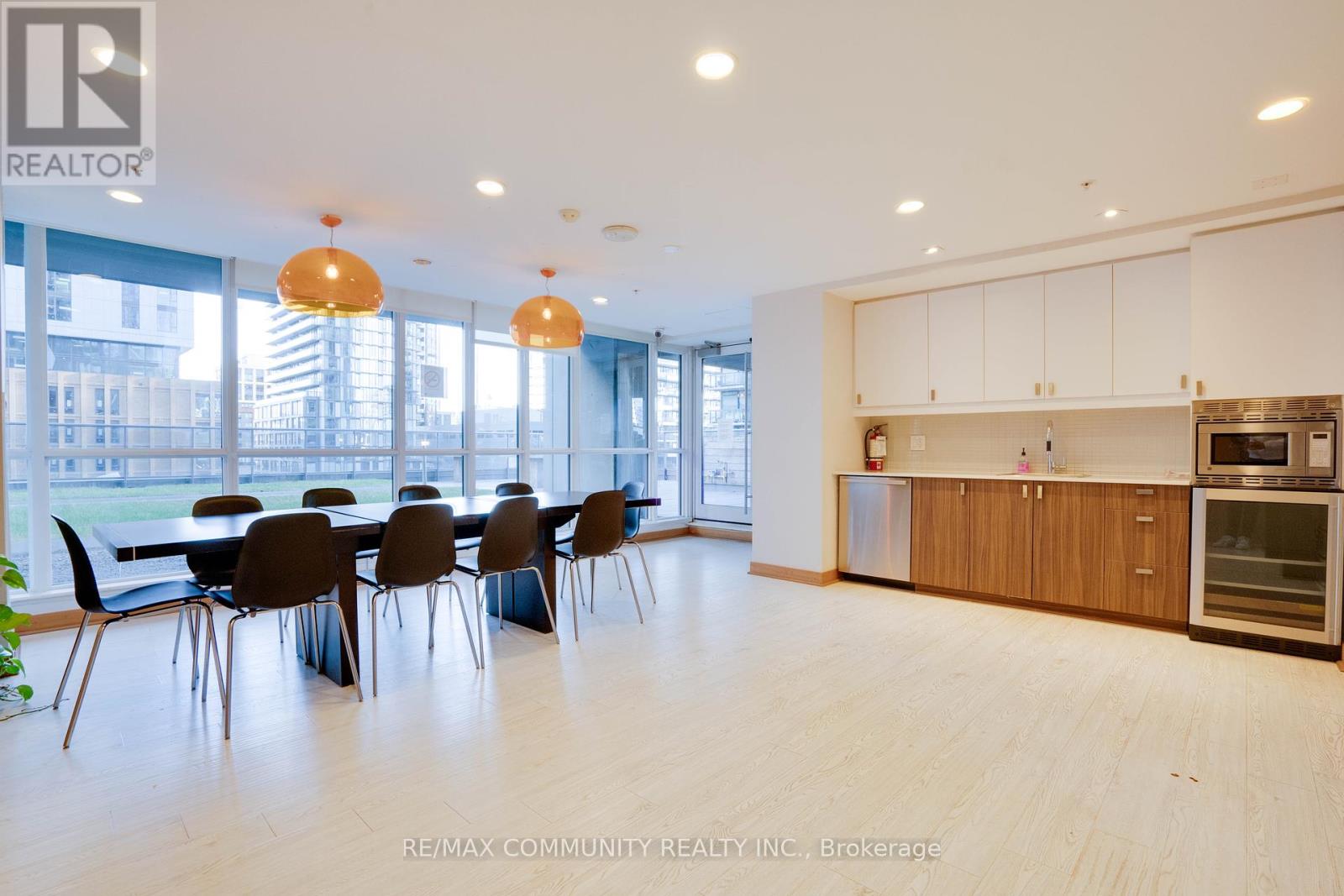 824 - 295 Adelaide Street W, Toronto, Ontario  M5V 1P7 - Photo 31 - C12382674