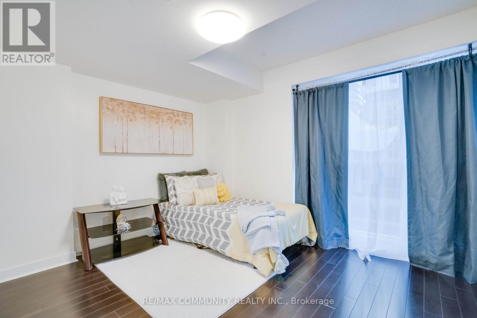824 - 295 Adelaide Street W, Toronto, Ontario  M5V 1P7 - Photo 9 - C12382674