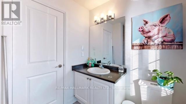 24 Raffeix Lane, Toronto, Ontario  M5A 0G5 - Photo 13 - C12382678