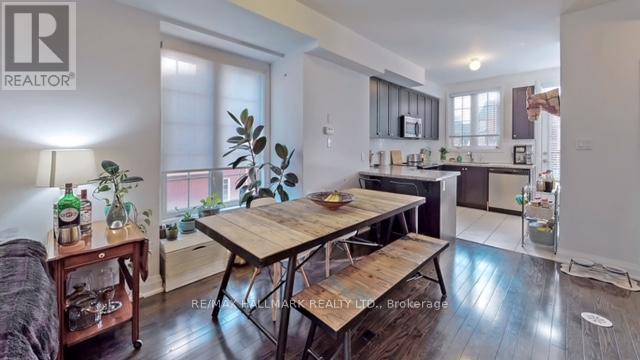 24 Raffeix Lane, Toronto, Ontario  M5A 0G5 - Photo 4 - C12382678