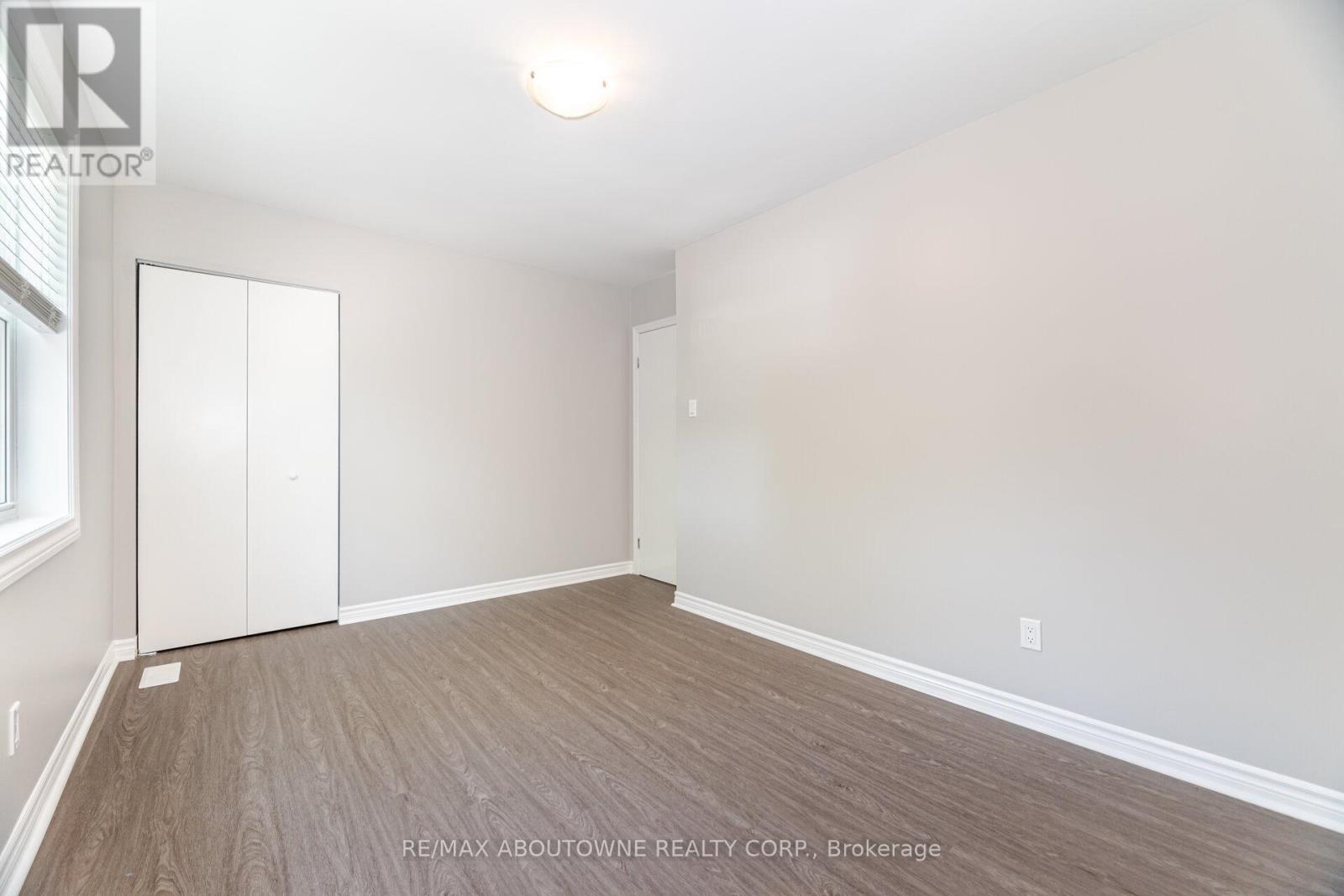 674 Francis Road, Burlington, Ontario  L7T 3X7 - Photo 31 - W12382660