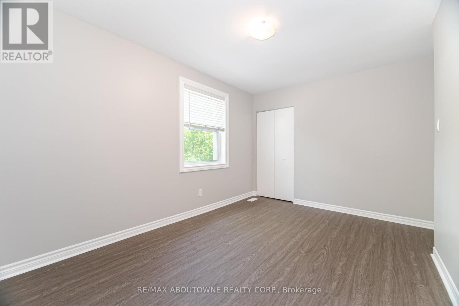 674 Francis Road, Burlington, Ontario  L7T 3X7 - Photo 32 - W12382660