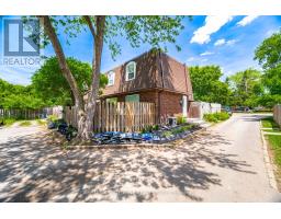 674 Francis Road, Burlington (Lasalle), Ca