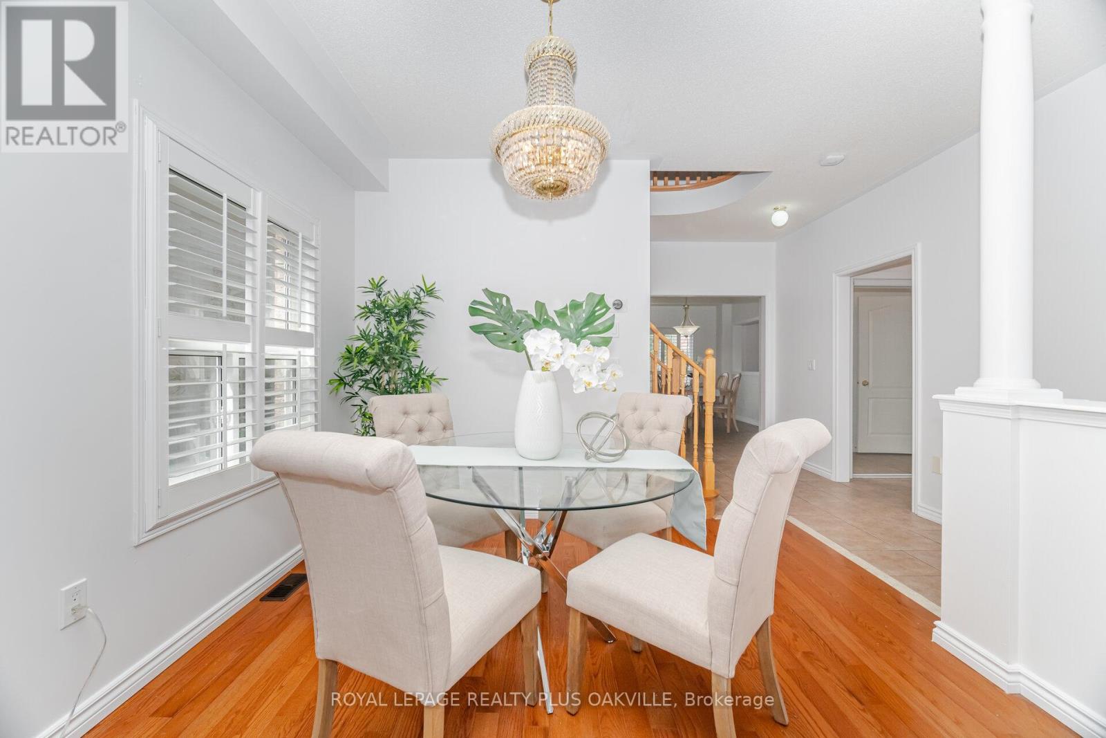 110 Earlsbridge Boulevard, Brampton, Ontario  L7A 3W7 - Photo 10 - W12382669